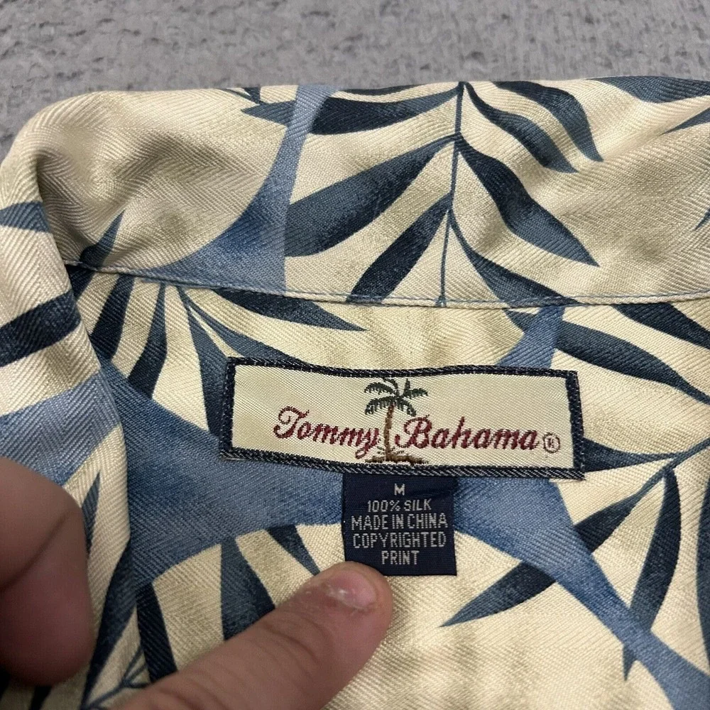 Tommy Bahama Shirt Mens Medium Blue Tropical Hawaiian Silk Button Up Loop Collar - Picture 6 of 9